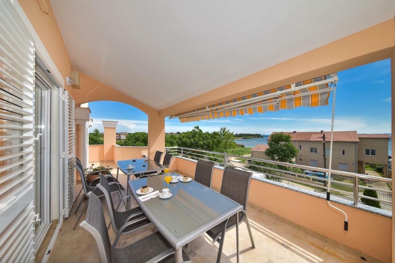 Apartments Medanic - Private Pool Privlaka  Esterno foto